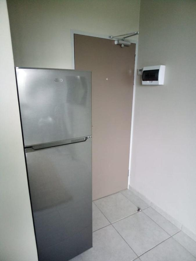Rosebank Accommodation โจฮันเนสเบิร์ก ภายนอก รูปภาพ
