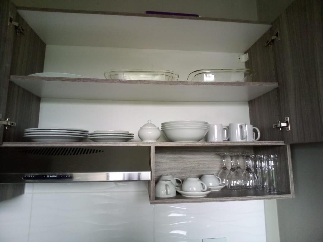 Rosebank Accommodation โจฮันเนสเบิร์ก ภายนอก รูปภาพ