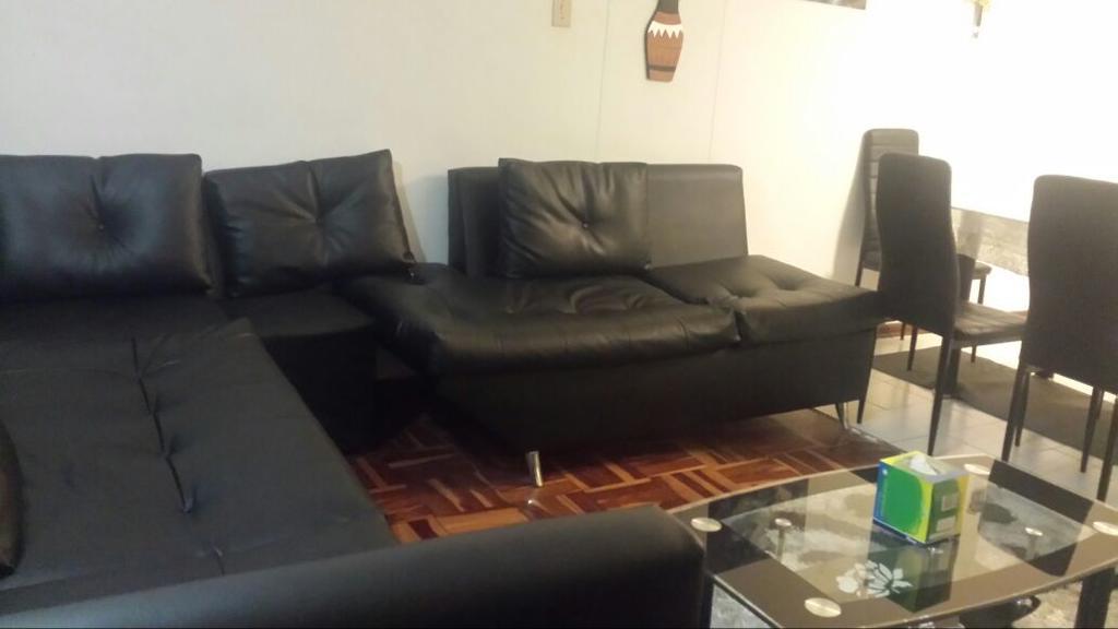 Rosebank Accommodation โจฮันเนสเบิร์ก ภายนอก รูปภาพ